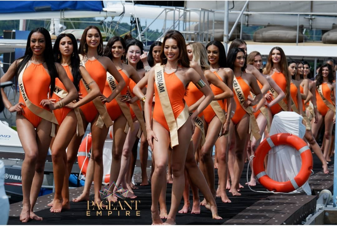 Miss Grand International: Thùy Tiên đầy nóng bỏng trình diễn swimsuit ảnh 1