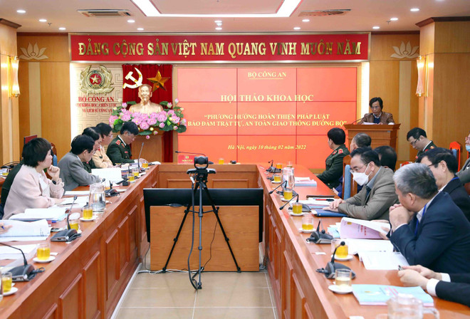 Hoàn thiện pháp luật bảo đảm trật tự, an toàn giao thông đường bộ ảnh 2