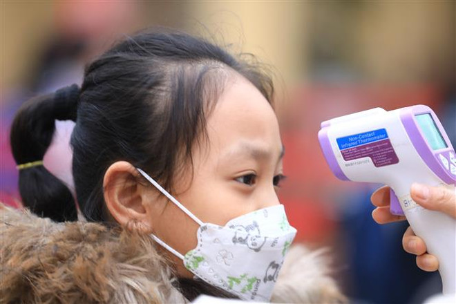 Khẩn trương hướng dẫn phác đồ điều trị COVID-19 cho trẻ dưới 12 tuổi ảnh 1