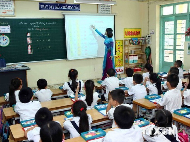 Ảnh minh họa. (Nguồn: TTXVN) Kiểm tra thông tin cho học sinh yếu ở nhà khi thi giáo viên dạy giỏi ảnh 1