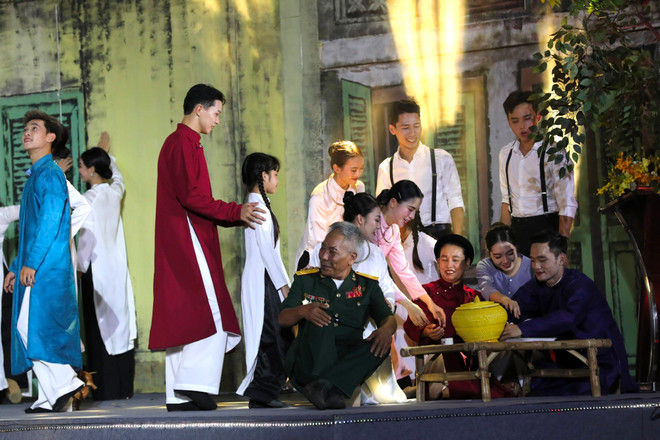 vnp_le hoi ao dai du lich (33)2.jpg