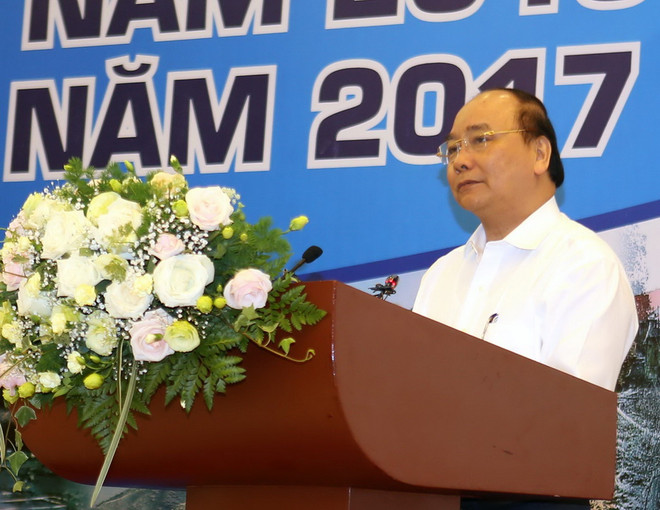 Thủ tướng Nguyễn Xuân Phúc: Phải coi lũ lụt, cháy nổ như giặc ảnh 1