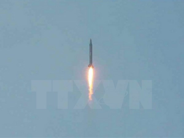 Trung Quốc kêu gọi kiềm chế sau vụ Triều Tiên phóng tên lửa ảnh 1