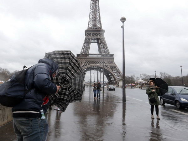 Nhiều nước đón Giáng sinh trong thời tiết khắc nghiệt ảnh 1