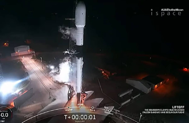 UAE phóng thành công xe tự hành Rashid để thám hiểm Mặt Trăng ảnh 1