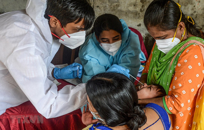 Số ca tử vong do COVID-19 tại Ấn Độ đã vượt 100.000 người ảnh 1