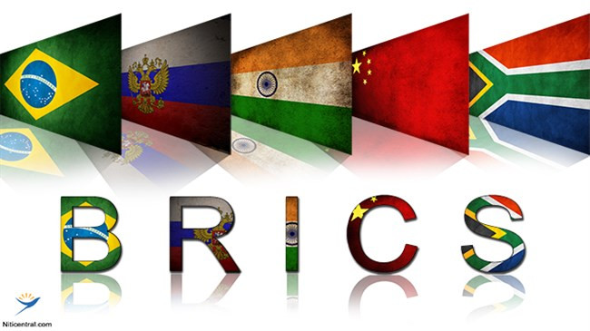 Ngân hàng của khối BRICS phê duyệt gói tín dụng đầu tiên ảnh 1