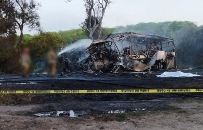 Tai nạn đường bộ nghiêm trọng ở Mexico khiến 18 người thiệt mạng ảnh 1