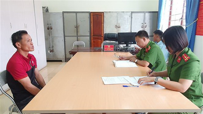 Điện Biên: Vận động đối tượng truy nã ra đầu thú sau 5 năm lẩn trốn ảnh 1