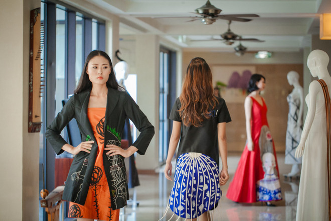 “Trà chiều & Thời trang” tháng Sáu: Những gam màu đối lập ảnh 1