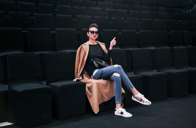 Không khí náo nức chuẩn bị khai mạc Vietnam International Fashion Week ảnh 6