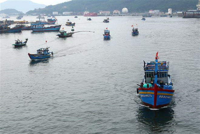 Ứng phó bão số 5, Quảng Trị cho nghỉ học, cấm tàu thuyền ra khơi ảnh 1