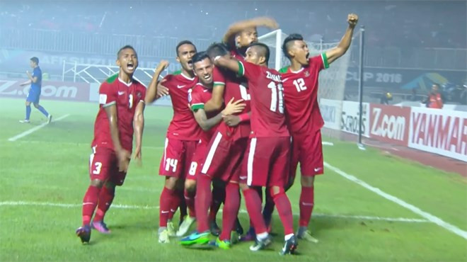 Niềm vui của các cầu thủ Indonesia khi ngược dòng thắng Thái Lan 2-1. (Nguồn: AFF Suzuki Cup) AFF Suzuki Cup sẽ có thay đổi quan trọng trong thể thức thi đấu ảnh 1