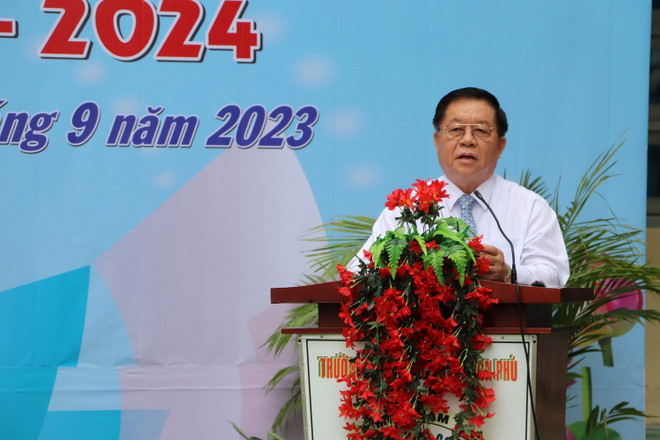 'Mỗi thầy giáo, cô giáo phải là tấm gương đạo đức, tự học và sáng tạo' ảnh 2