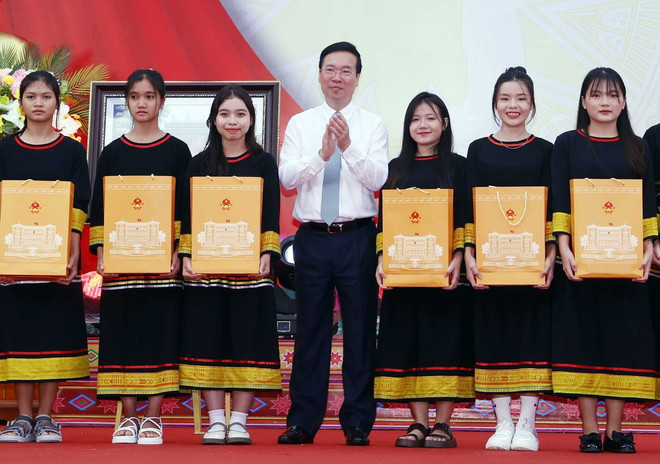 'Giáo dục và đào tạo là con đường tốt nhất thoát khỏi đói nghèo' ảnh 2