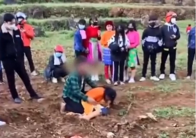 Chấn chỉnh những hiện tượng phản cảm như 'cướp vợ,' 'bắt vợ' ảnh 1