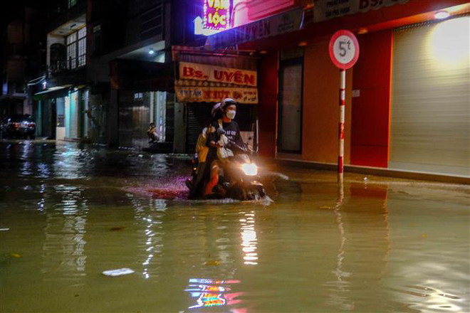 Cần Thơ: Cho học sinh học trực tuyến để ứng phó với triều cường ảnh 1