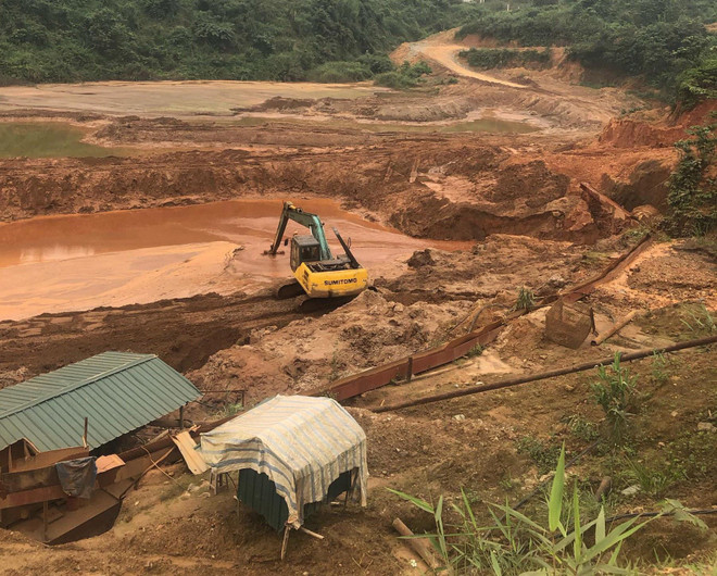 Hồ chứa thải của Công ty Cổ phần Khai khoáng Minh Đức tại xã Hưng Thịnh, huyện Trấn Yên, tỉnh Yên Bái. (Ảnh: Việt Dũng/TTXVN) Công ty khai khoáng ở Yên Bái 'biến' ruộng lúa thành đồng hoang ảnh 3