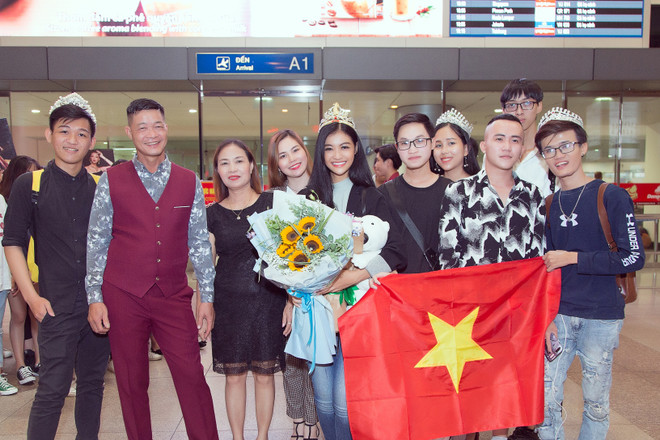 Miss Grand International: Kiều Loan bật khóc giữa sân bay ngày trở về ảnh 6