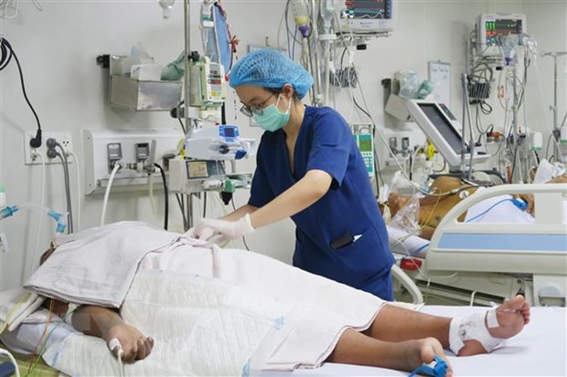 (Ảnh minh họa: Đinh Hằng/TTXVN) Y tế cơ sở TP.HCM loay hoay với bài toán thu hút nguồn nhân lực ảnh 3