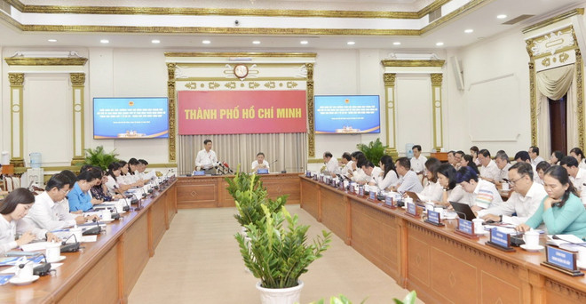 Quang cảnh buổi giám sát. (Ảnh: Đinh Hằng/TTXVN) Y tế cơ sở TP.HCM loay hoay với bài toán thu hút nguồn nhân lực ảnh 1