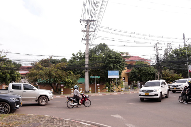 Thấy gì từ văn hóa tham gia giao thông của người dân Lào? ảnh 2