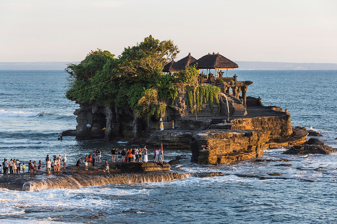 tanah-lot-bali-indonesia-pura-tanah-lot-01-2877.jpg