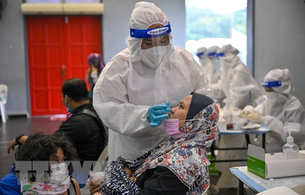 Indonesia cấp phép sử dụng 5 loại vaccine COVID-19 để tiêm tăng cường ảnh 1