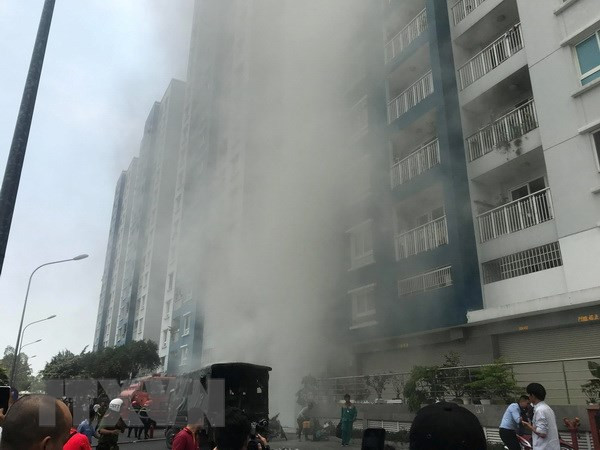 Kiểm tra hệ thống phòng cháy sau vụ hỏa hoạn tại chung cư Carina ảnh 1