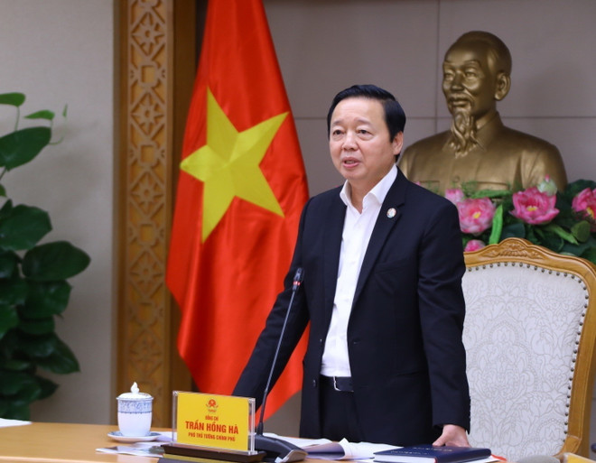 Phó Thủ tướng Trần Hồng Hà phát biểu chỉ đạo. (Ảnh: Văn Điệp/TTXVN) 'Thiếu giải pháp cụ thể, mục tiêu Tăng trưởng Xanh chỉ nằm trên giấy' ảnh 2