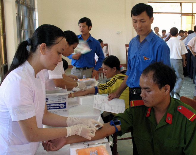 Cứu nhiều người bệnh nhờ Ngân hàng máu sống tại Trường Sa ảnh 1