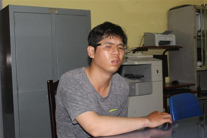 Khởi tố đối tượng dùng lựu đạn giả cướp ngân hàng tại Đồng Nai ảnh 1