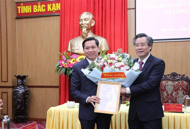 Công bố quyết định của Ban Bí thư về công tác cán bộ tại tỉnh Bắc Kạn ảnh 1