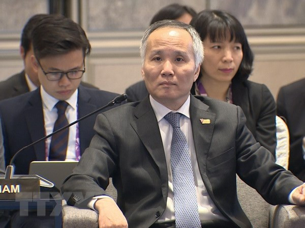 Thủ tướng Chính phủ ký quyết định bổ nhiệm lại Thứ trưởng của hai bộ ảnh 1