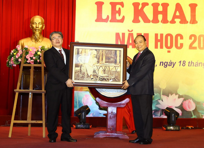 Thủ tướng: Cần tạo ra những thế hệ lãnh đạo có tầm nhìn chiến lược ảnh 1