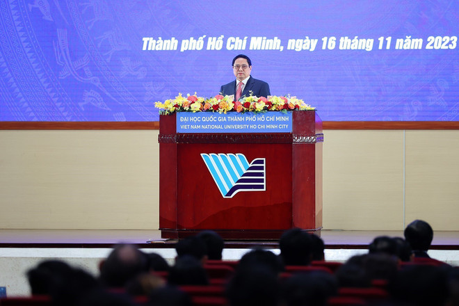 Thủ tướng Phạm Minh Chính phát biểu tại Lễ Khai khóa 2023 của Đại học Quốc gia Thành phố Hồ Chí Minh. (Ảnh: Dương Giang/TTXVN) ttxvn_le khai khoa (3).jpg