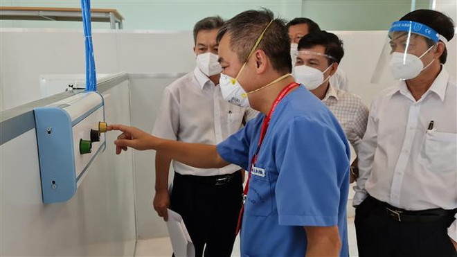 Vượt hơn 104.000 ca mắc COVID-19, Bình Dương tiếp tục giãn cách xã hội ảnh 2