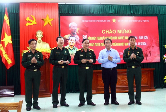 ttxvn_nghia tinh dong doi 2.jpg