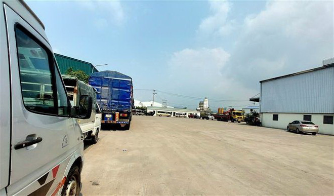 Nhiều xe ngoại tỉnh về Quảng Ninh đăng kiểm, tránh phải chờ đợi lâu ảnh 3