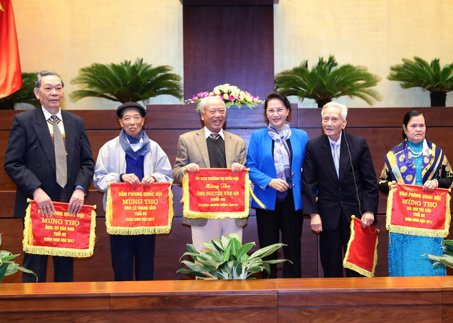 Gặp mặt các thế hệ đại biểu Quốc hội chuyên trách ở Trung ương ảnh 1