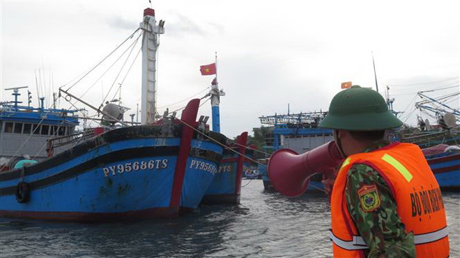 Các địa phương chủ động triển khai biện pháp ứng phó với bão số 4 ảnh 1