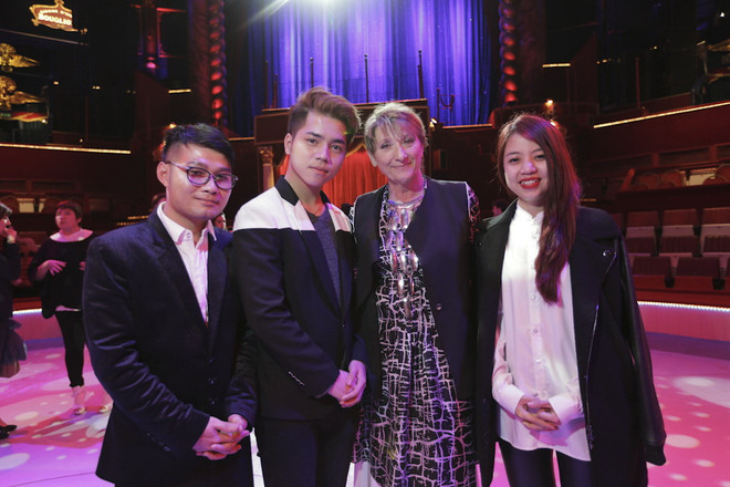 Tốp 3 Project Runway đến Paris tìm cảm hứng cho đêm chung kết ảnh 1