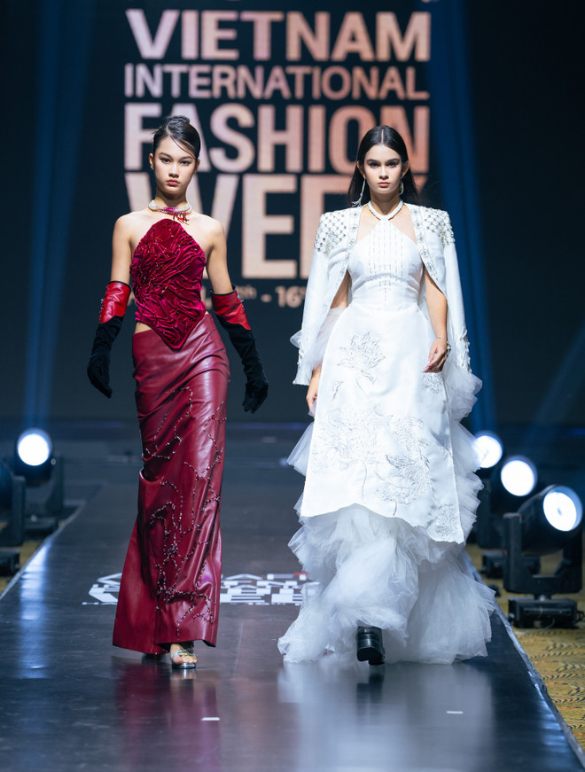 5. Hai thiết kế đến từ thương hiệu The Mad Lab.jpg