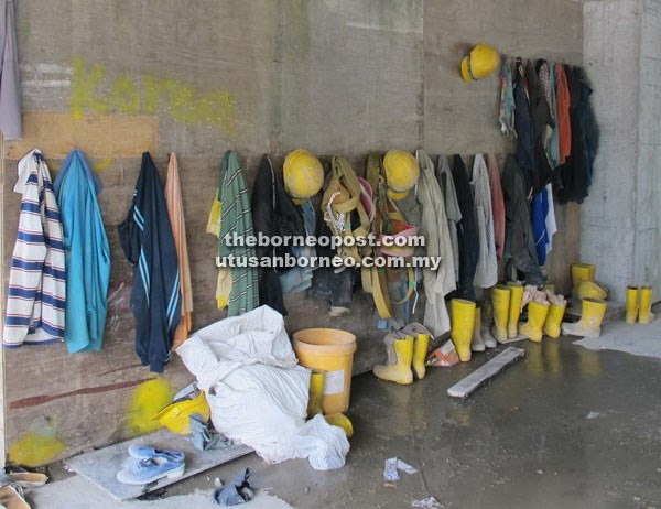 Malaysia trục xuất các công nhân Triều Tiên hết phép lao động ảnh 1