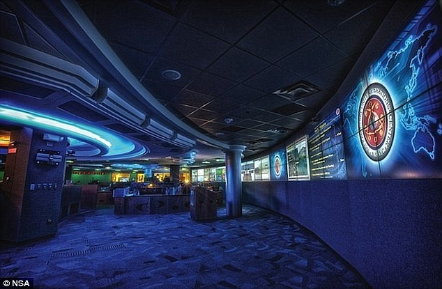 Mỹ: Cựu nhân viên NSA gốc Việt bị phạt tù vì lộ tài liệu mật ảnh 1