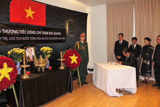 Mở sổ tang Chủ tịch nước Trần Đại Quang tại Pháp, Ukraine và Italy ảnh 2