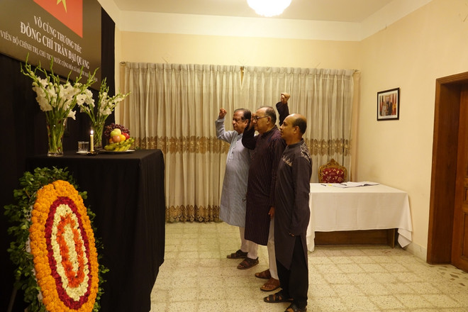 Lễ viếng và mở sổ tang Chủ tịch nước Trần Đại Quang tại một số nước ảnh 3