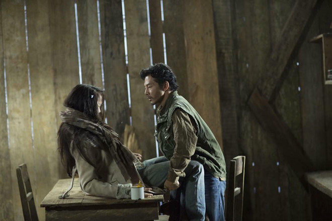 Trần Bảo Sơn diễn “cảnh nóng” vẫn… mặc nguyên quần áo ảnh 1