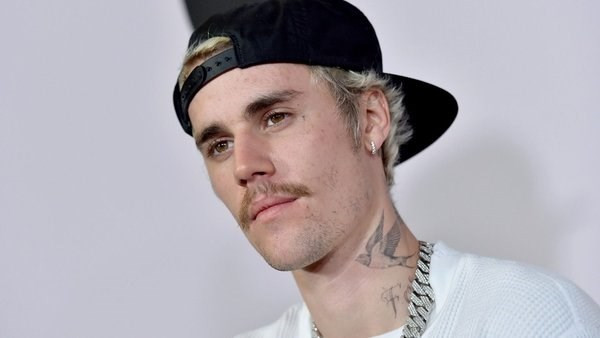 Ca sỹ Justin Bieber hoãn buổi biểu diễn do mắc COVID-19 ảnh 1