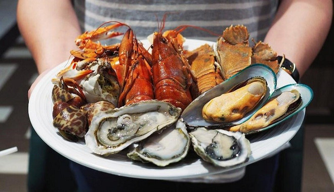 Mỹ và EU nhất trí nối lại hoạt động xuất nhập khẩu hải sản thân mềm ảnh 1